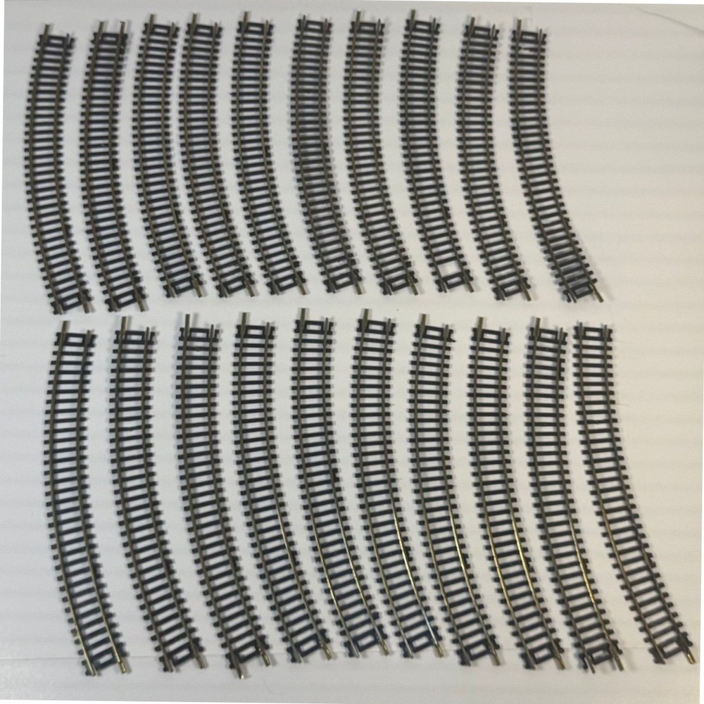 AHM HO Scale Curved Track Lot of 20 Brass Rail Made in Austria 2560 Vintage 1970